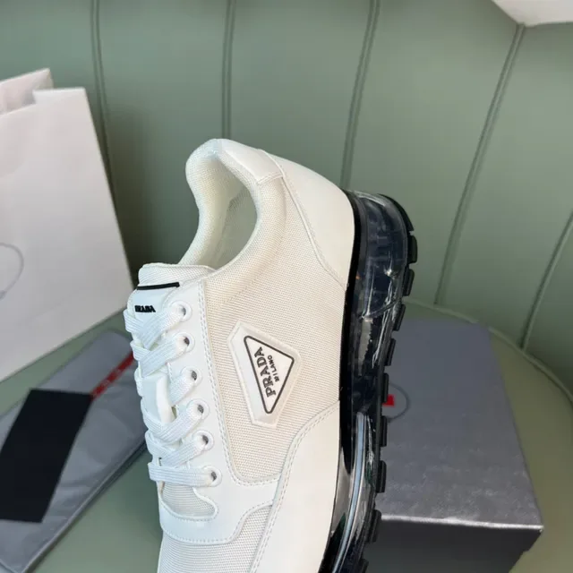 Prada Tênis Branco Preto Low-Top com Upper de Têxtil Estilo de Vida 2