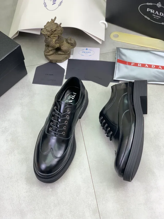 Prada brogue à ailette plateforme semelle noire brogue 5