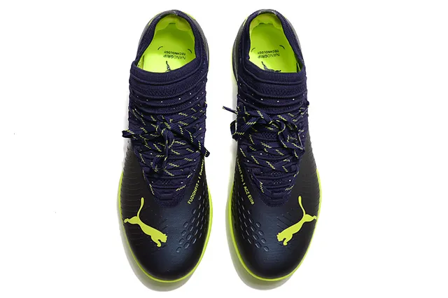 Puma Future Z Chaussures de football Turf en Navy Green avec upper en knit col asymétrique 2