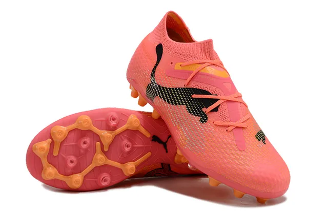 Puma Future Z وردي برتقالي صوف بدون تطريز ربط غير متماثل أرضية صلبة أحذية كرة القدم 3