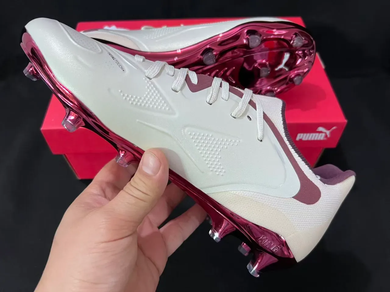 Puma Future Z White Purple Low-Cut Form-Fitting Synthetic Upper Firm-Ground Soccer Shoes 4