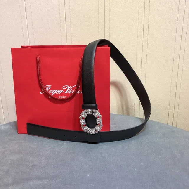 Roger Vivier 水晶镶嵌椭圆扣带黑色银色光滑皮革带 3