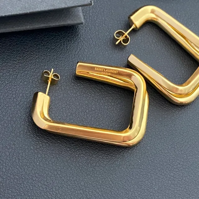 Saint Laurent Boucles d'oreilles rectangulaires à double couche 4