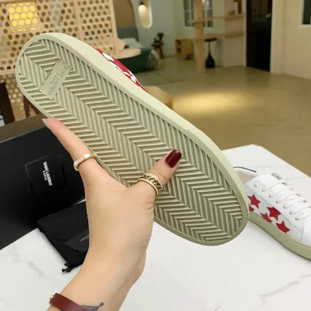 Saint Laurent Branco Vermelho Couro Superior Apliques Estrela Tênis Lifestyle 3