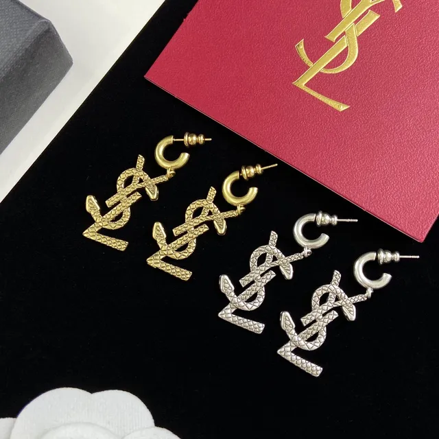 Saint Laurent YSL aretes con monograma texturizado colgantes 7