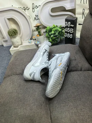 Salomon Plata Beige Malla y Sintético Superior Acabado Metálico Lifestyle Sneakers 6