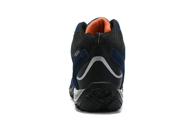 The North Face 黑色中帮徒步靴 11