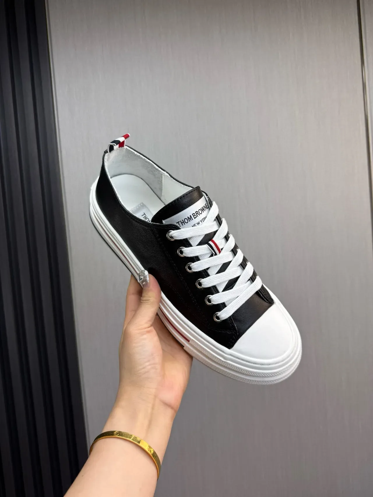 Thom Browne Classic Sneaker أسود أبيض أحمر بحري Lifestyle Sneakers 9