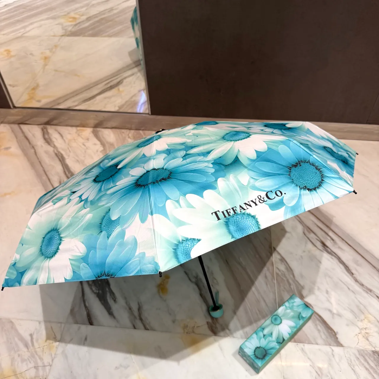 Tiffany & Co. 蓝白花卉印花雏菊图案手袋 2