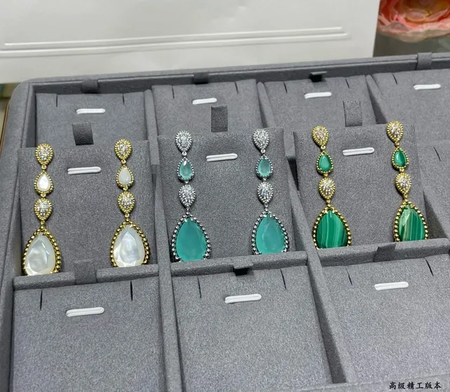 Tiffany & Co. हरा सोना तीन तह गिरावट मलेशाइट बूंद कान की झुमका 5