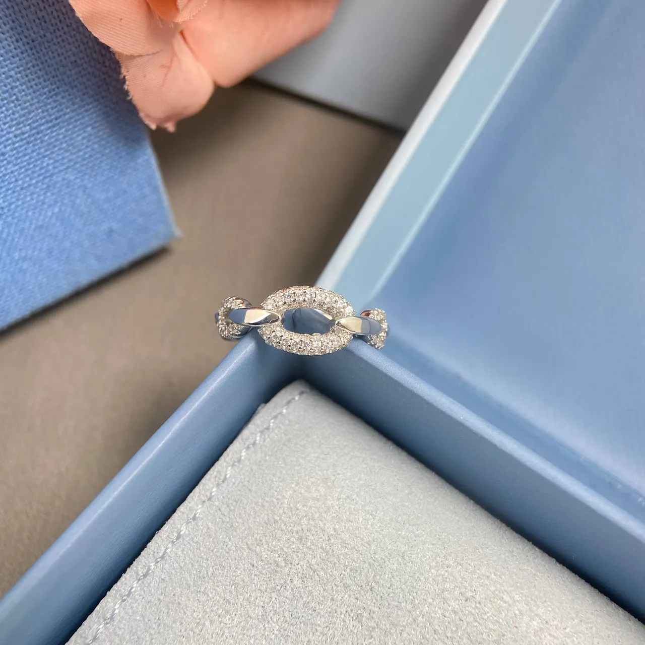 Tiffany & Co. HardWear aros ovales entrelazados pavé diamantes oro bicolor 6
