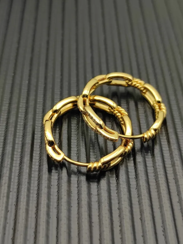 Tiffany & Co. HardWear एक-दूसरे से जुड़े रस्सी लिंक पावे डायमंड हूप ईयररिंग्स 5