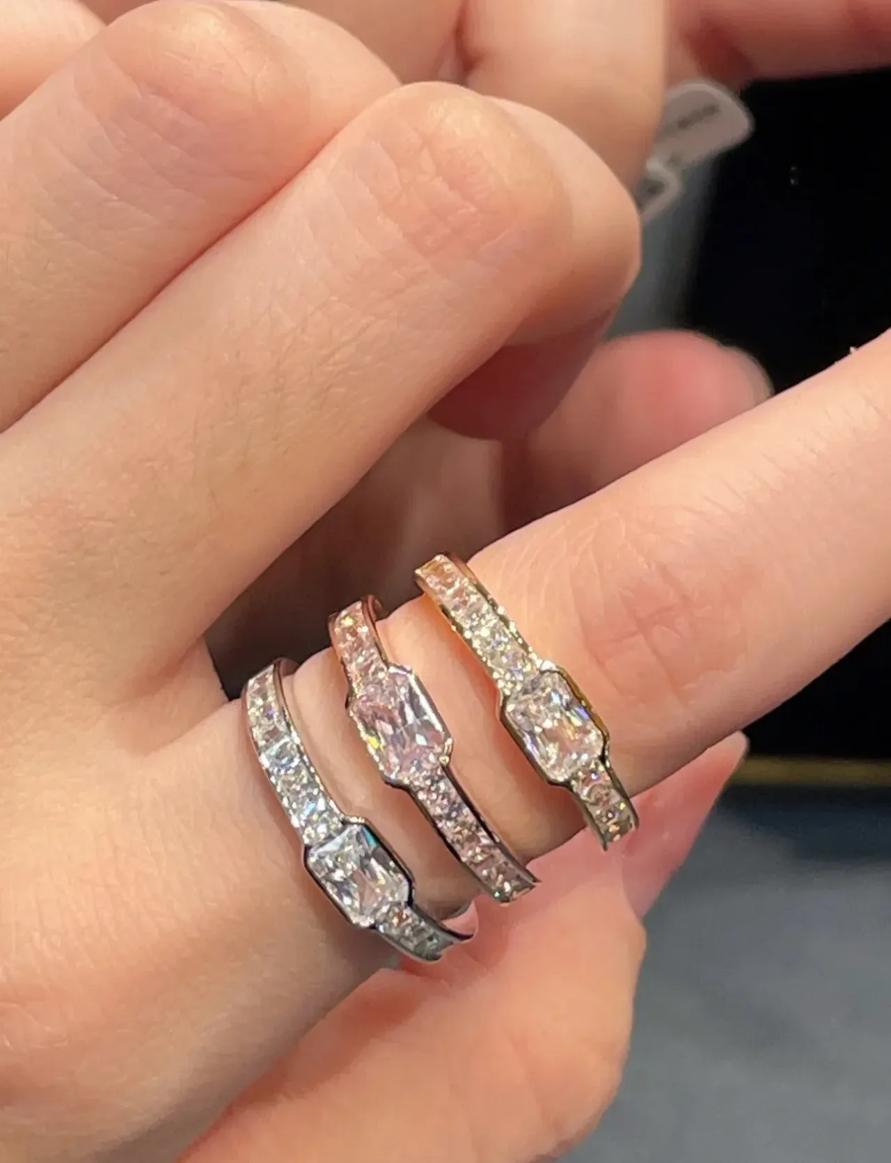 Tiffany & Co. Navy Silver ইমারল্ড-কাট সেন্টার স্টোন ব্যাগুয়েট সাইড স্টোন রিং 4