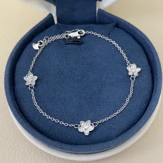 Tiffany & Co. चांदी नेवी चेन पांच-पंखुड़ी फूल मोटिफ्स ब्रेसलेट