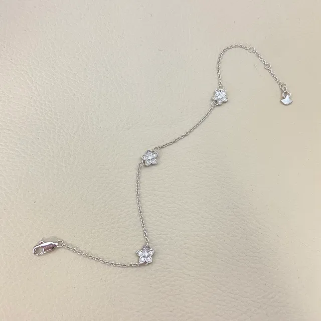 Tiffany & Co. चांदी नेवी चेन पांच-पंखुड़ी फूल मोटिफ्स ब्रेसलेट 3