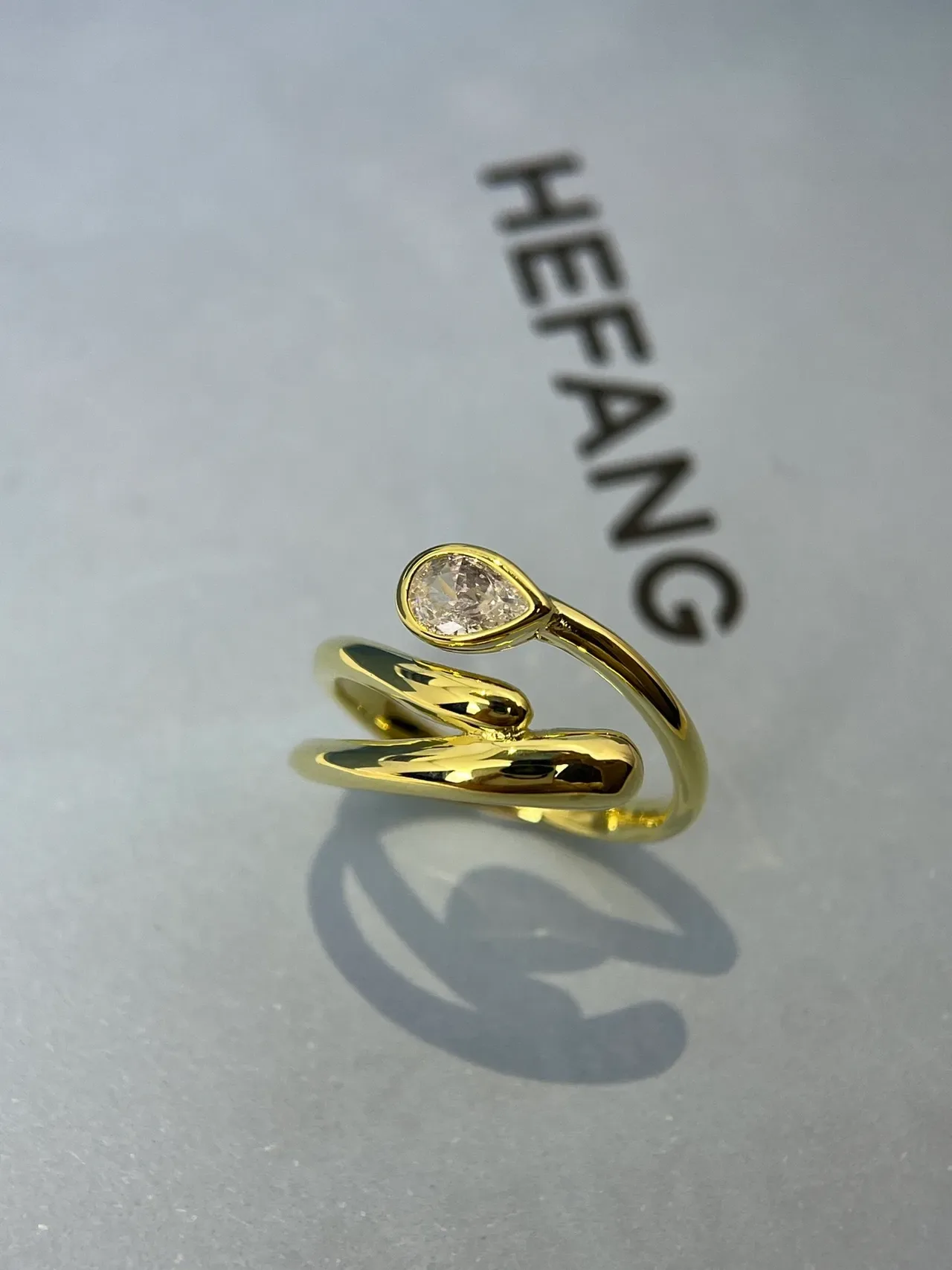 Tiffany & Co. سبليت شانك بير كت حجر خاتم 6