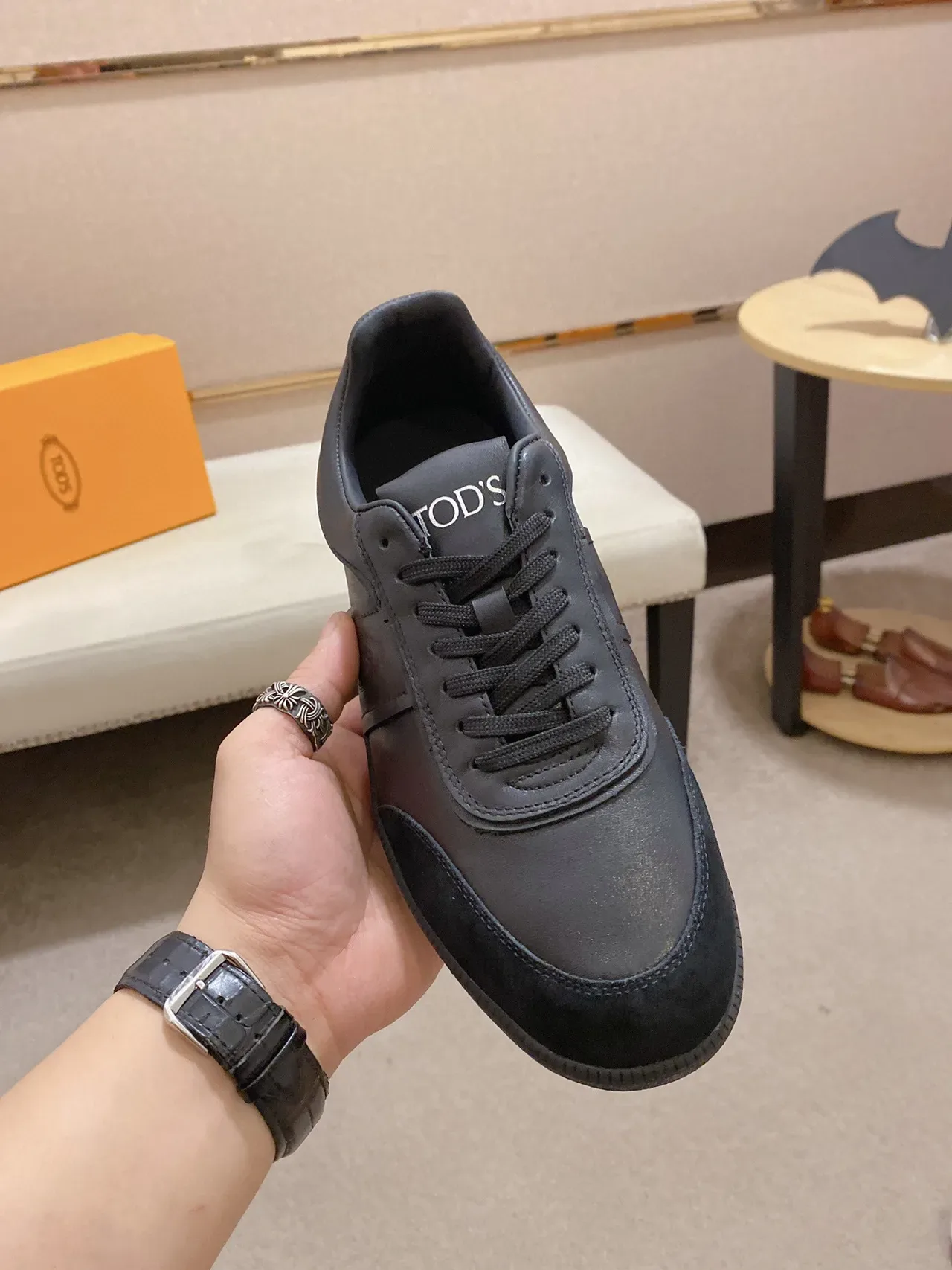 Sneakers lifestyle Tod's Gommino noires low-top hybrides cuir-suede 9