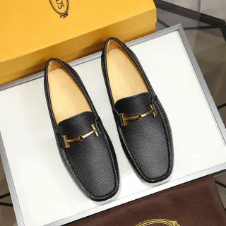 Tod's Horsebit Loafer काले टेक्स्चर्ड चमड़े के लूफर