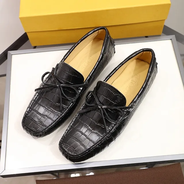 Tod's Gommino Loafer काला क्रोकोडाइल एम्बॉस्ड लेदर पपड़ी लोफर्स 7