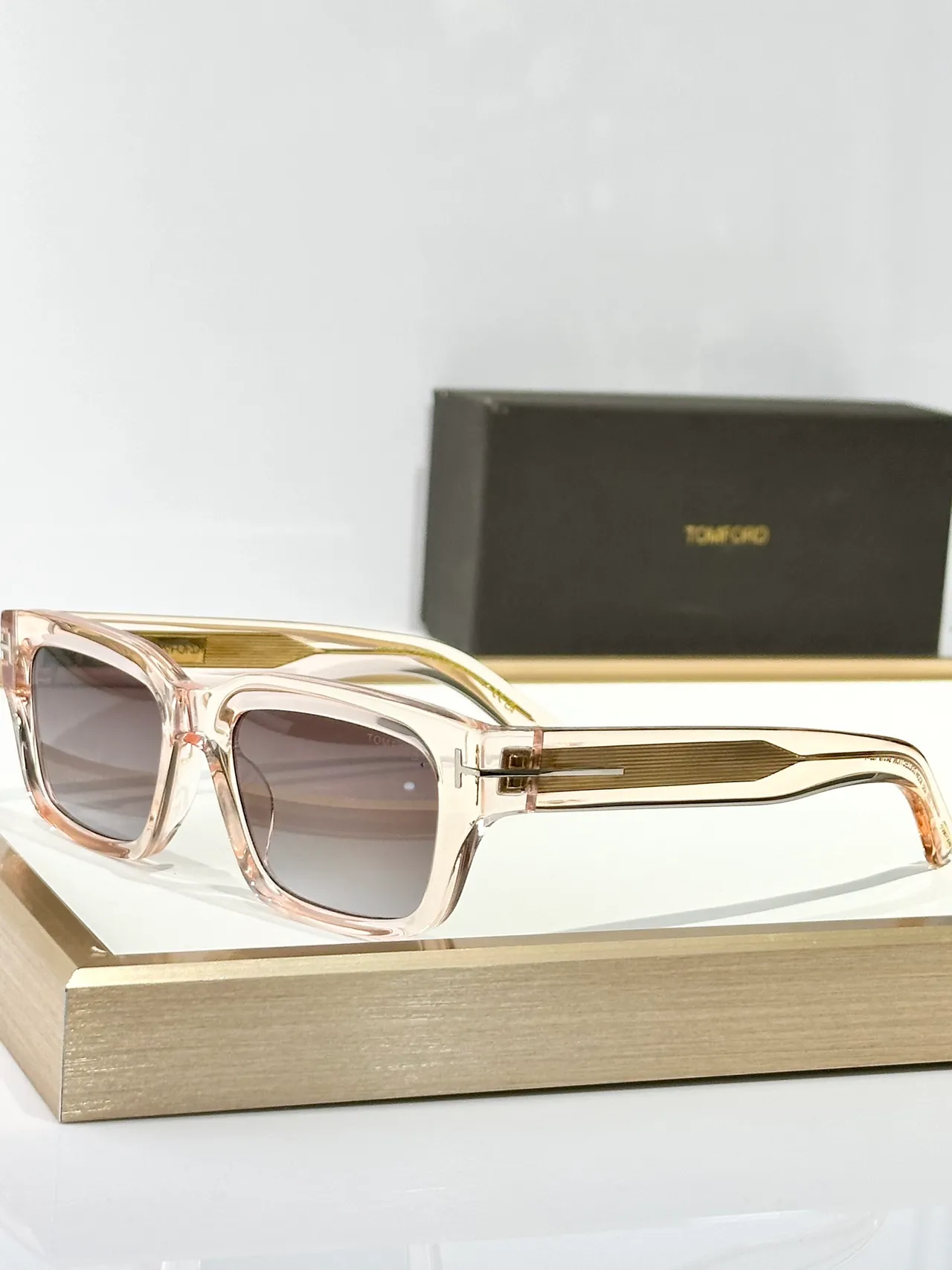 Tom Ford Black Rectangular Frame Acetate Construction Sunglasses 4