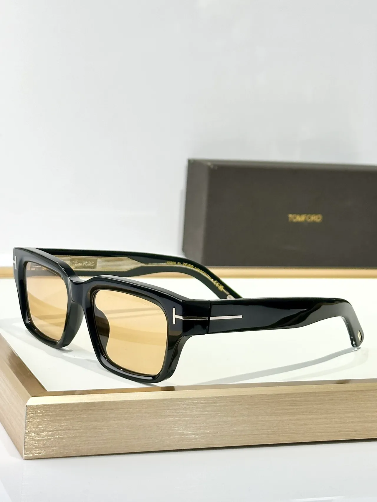Tom Ford Black Rectangular Frame Acetate Construction Sunglasses 5
