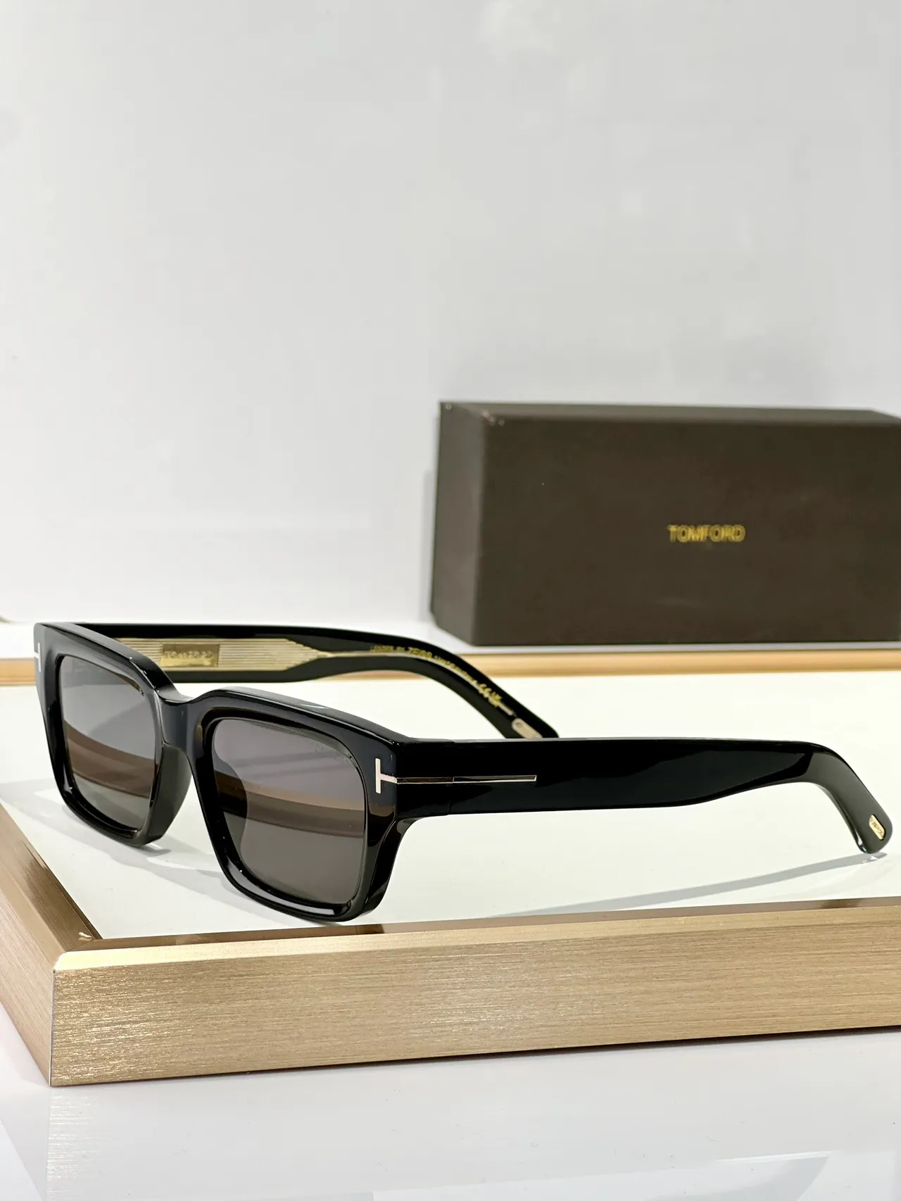 Tom Ford Black Rectangular Frame Acetate Construction Sunglasses 7