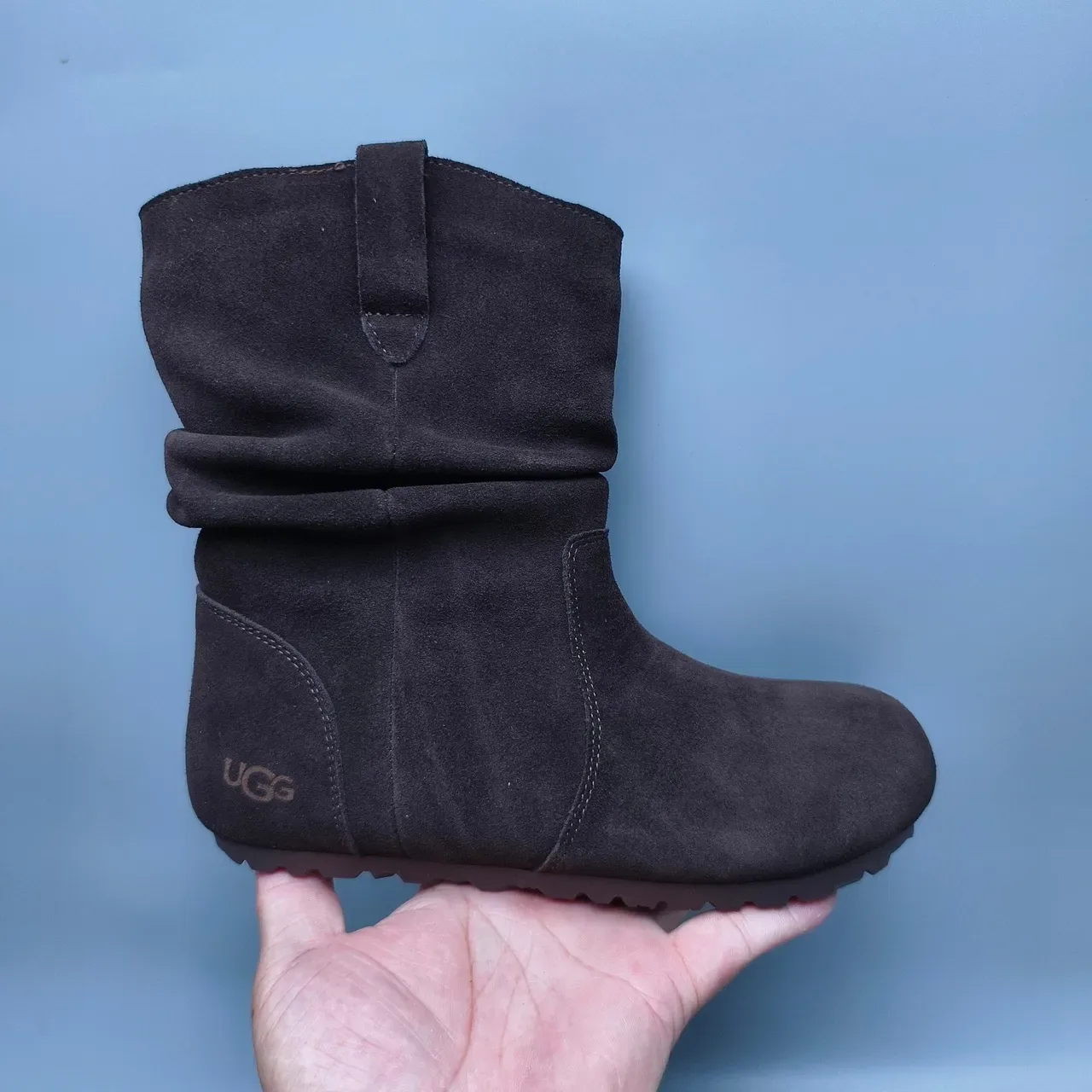 UGG काली Slouchy Fold-Down Shaft एंकल बूट्स 2