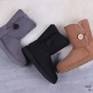 UGG भूरा बेज शियरलिंग लाइनड सूड अपर एंक्ल बूट्स