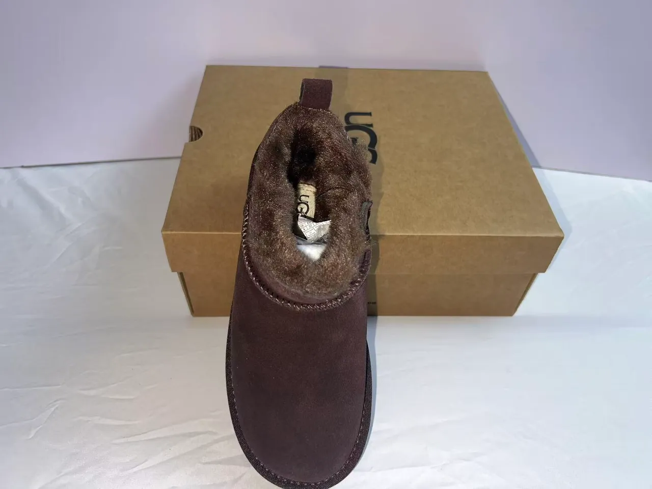 UGG Classic Mini 棕色麂皮羊毛内里雪靴 2