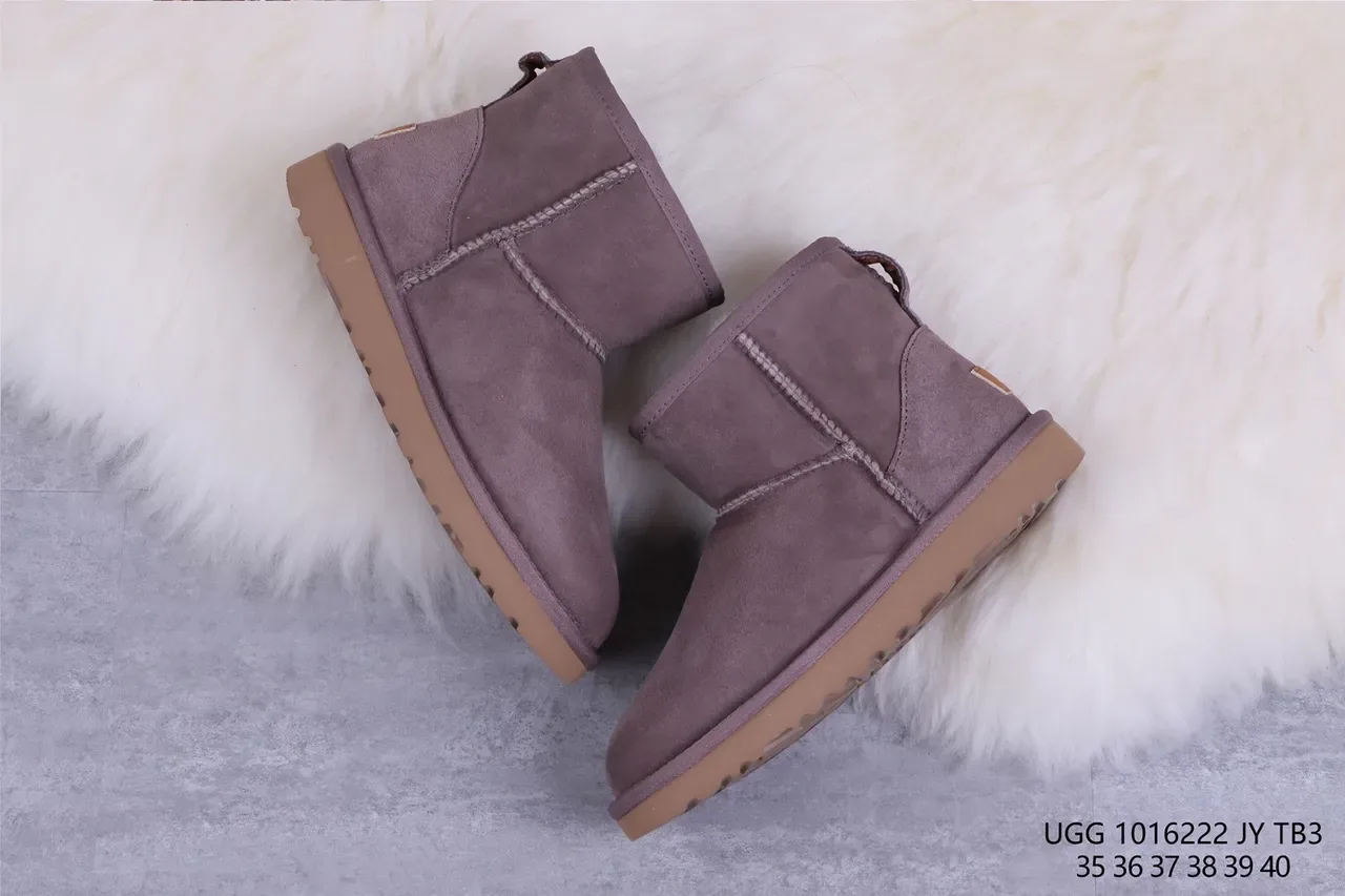 UGG क्लासिक मिनी डस्टी मोवे सूड शियरलिंग-लाइंड स्नो बूट 7