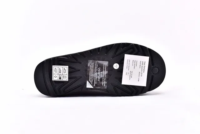 UGG Classic Short 黑色雪地靴 12