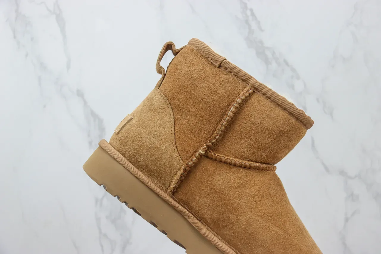 UGG Classic Short चेस्टनट स्यूड शीयरलिंग लाइन स्नो बुटीज 5