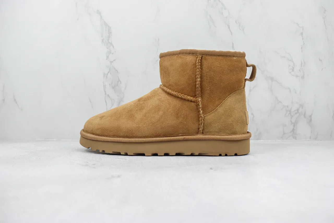 UGG Classic Short चेस्टनट स्यूड शीयरलिंग लाइन स्नो बुटीज 6