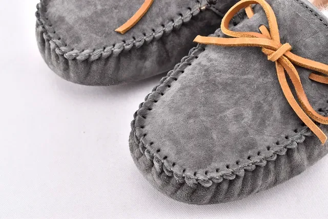 UGG Dakota 炭灰色麂皮羊毛里乐福鞋 10
