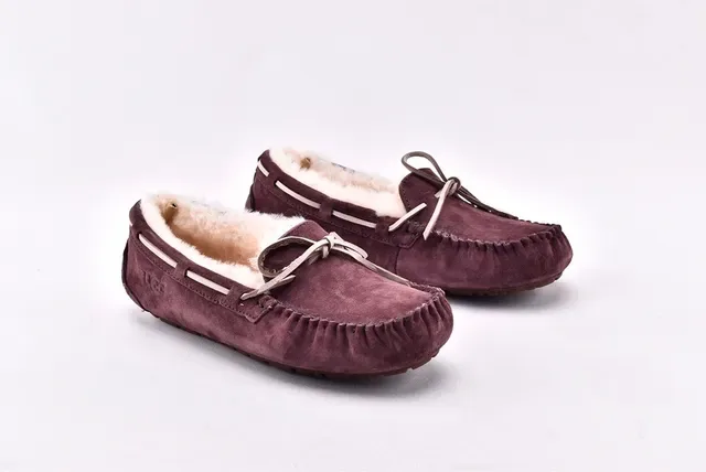 UGG Dakota Plum Suede Shearling-Lined Loafers 9