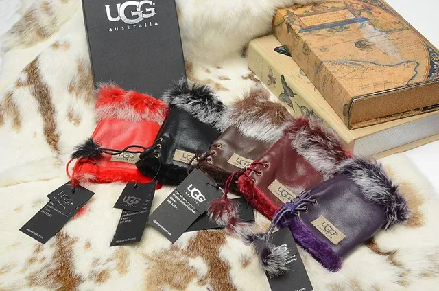 UGG Fur-Trimmed Leather Pouch Bucket Bag 4