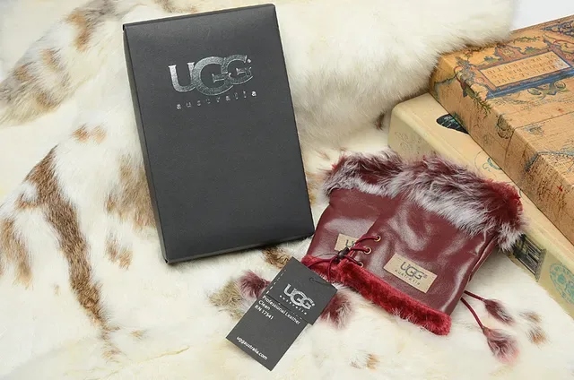 UGG Fur-Trimmed Leather Pouch Bucket Bag 7