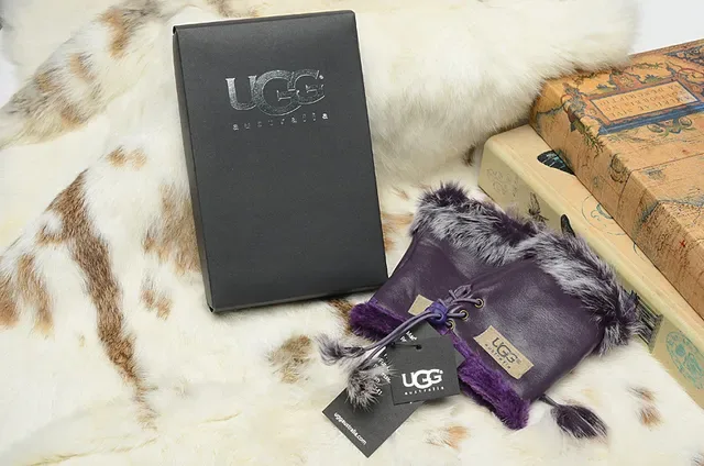 UGG Fur-Trimmed Leather Pouch Bucket Bag 8