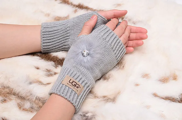 UGG Gants Gris Tricotés sans Doigts 5