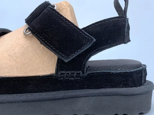 Sandales Casuales UGG Tasman Plateforme Daim Noir 7