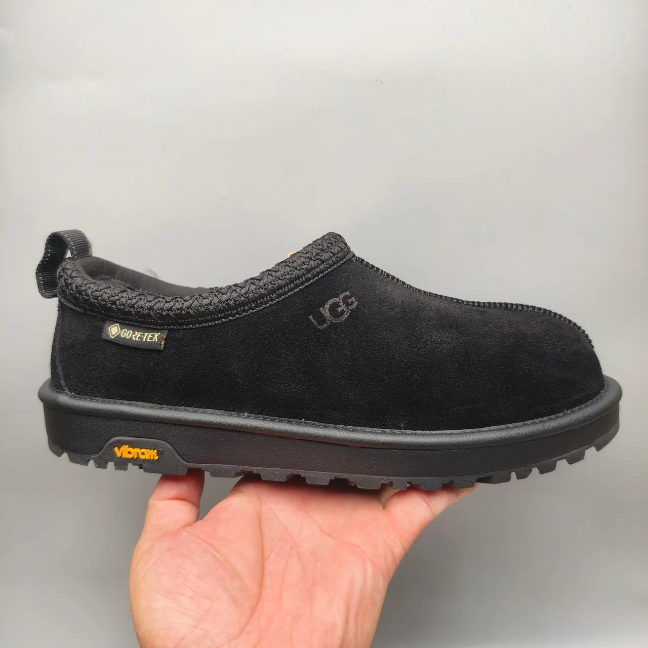 UGG Tasman 黑色 黄色 麂皮 鞋面 编织 针织 领 休闲鞋 2