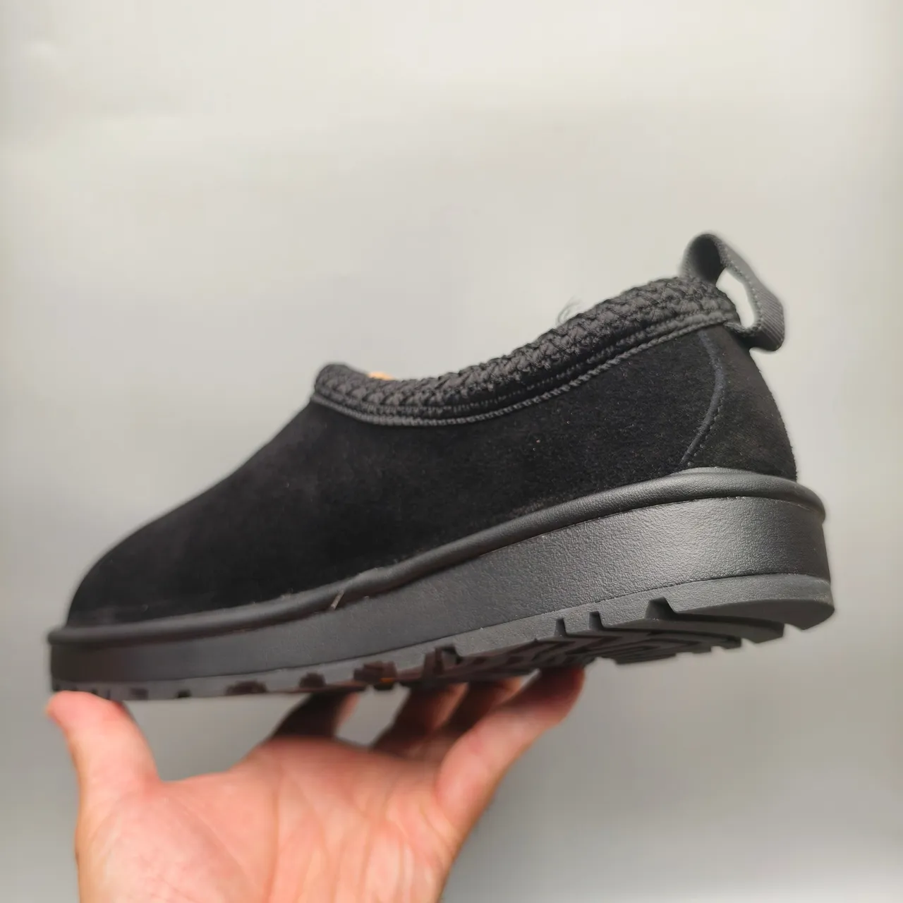 UGG Tasman 黑色 黄色 麂皮 鞋面 编织 针织 领 休闲鞋 4