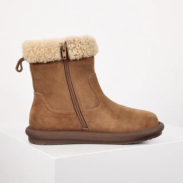 UGG तस्मान ब्राउन बीज स्यूड अपर शर्लिंग कफ एंक्ल बूट 7