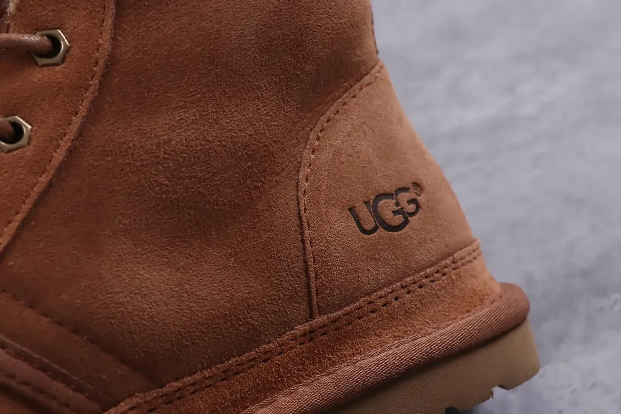 UGG Tasman 栗色棕麂皮羊毛内里雪地靴 8
