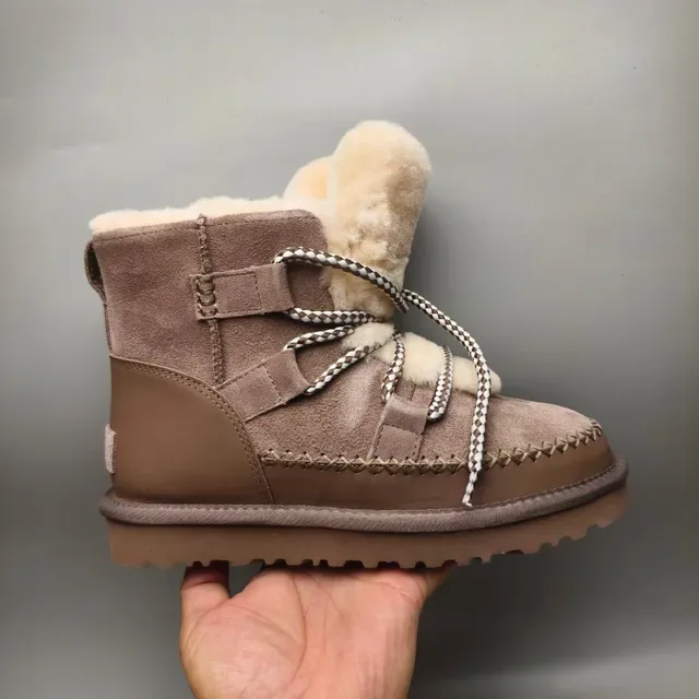 UGG Tasman Botas de Nieve de Ante con Forro de Shearling 2