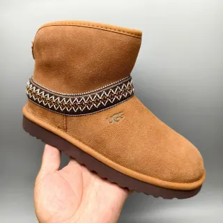 UGG Tasman 棕色麂皮编织带雪靴
