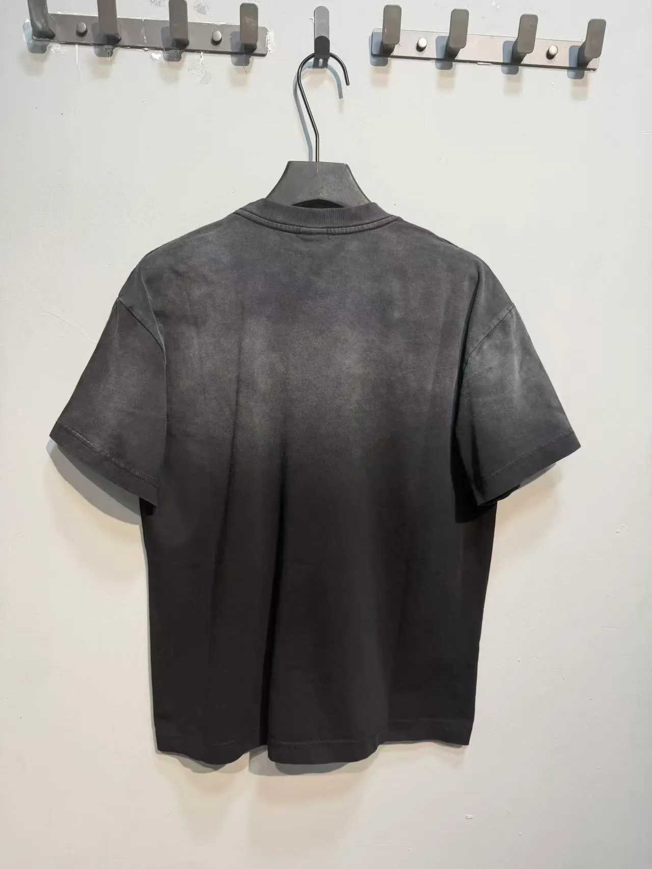 Camiseta Vale Forever negra de lavado ácido con estampado gráfico 7