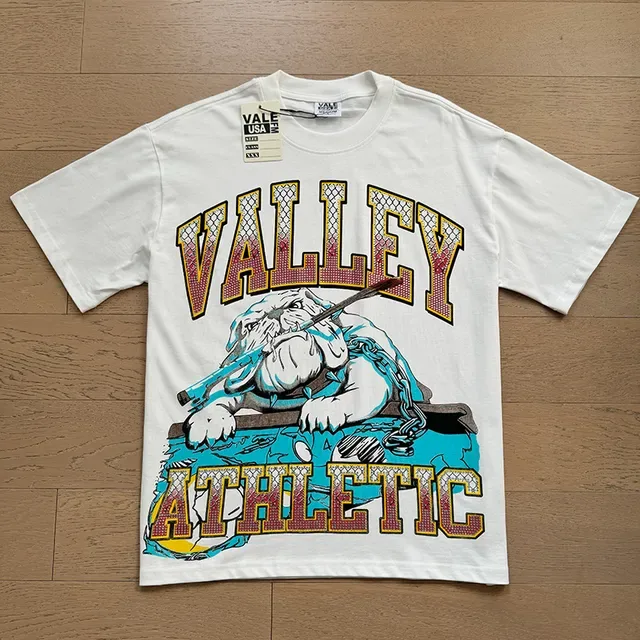 Camiseta branca com estampa gráfica Vale Forever Valley Athletic 3