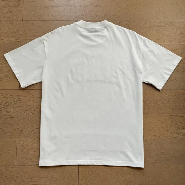 Camiseta branca com estampa gráfica Vale Forever Valley Athletic 5