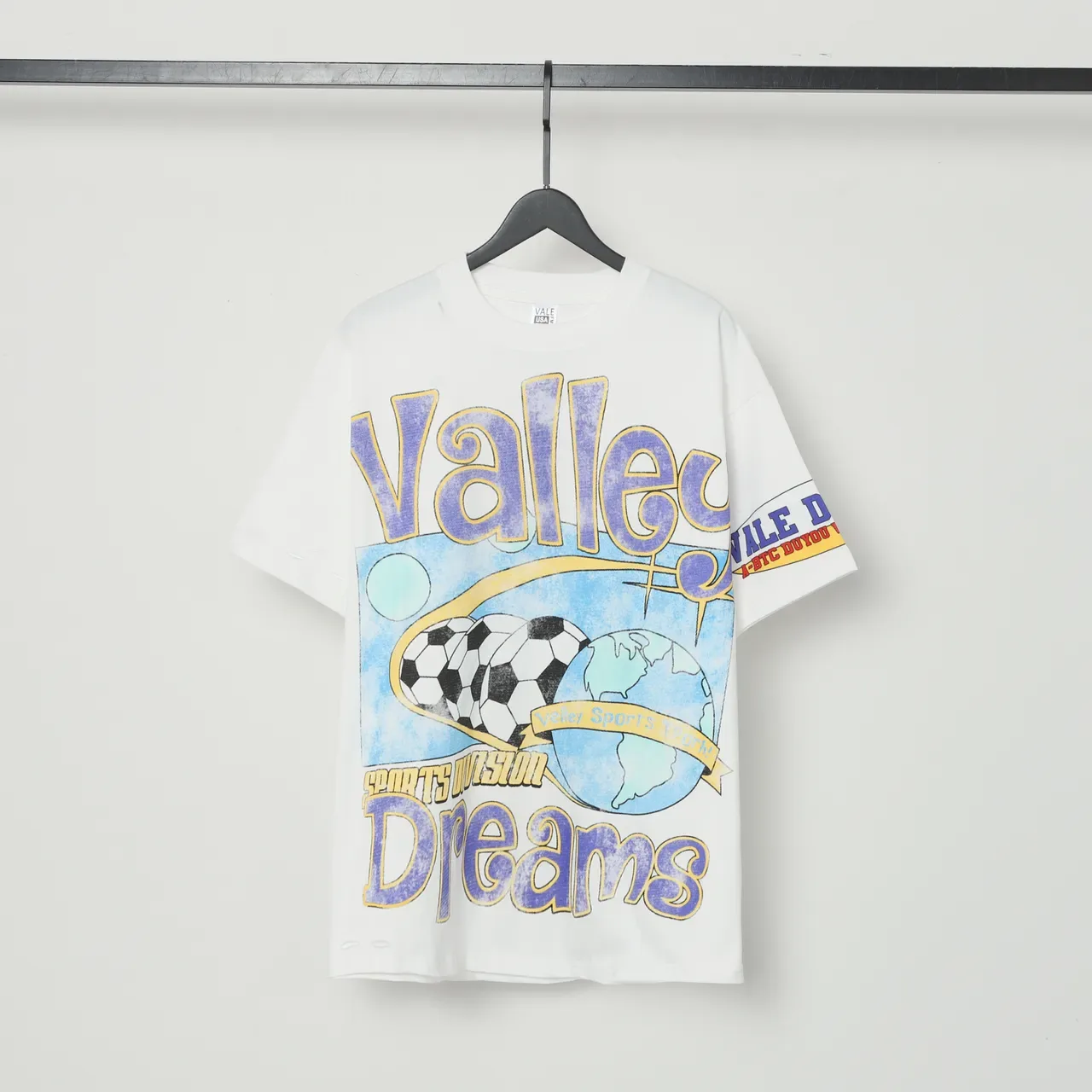 تيشيرت أوفرسايز جرافيك ديسترسد Vale Forever Valley Dreams 2
